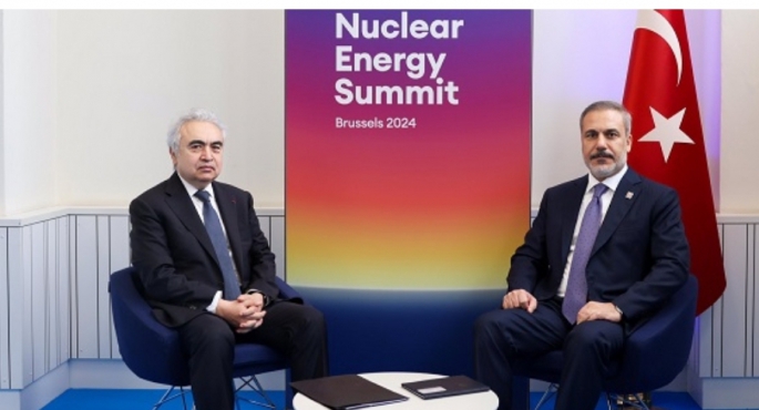 Dışişleri Bakanı Hakan Fidan, Birinci Nükleer Enerji Zirvesi marjında Brüksel'de Uluslararası Enerji Ajansı İcra Direktörü Fatih Birol'u kabul etti.