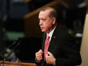 Alman basını: Erdoğan kapana kısıldı