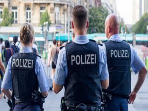 Alman polisinden Türk aileye tepki çeken sınır dışı uygulaması
