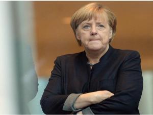 Almanların çoğu Merkel'in dönmesini istemiyor