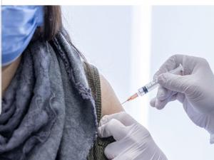 Almanya'da korkunç iddia: Hiçbir aşı onay almadı herkesi kobay olarak kullandılar