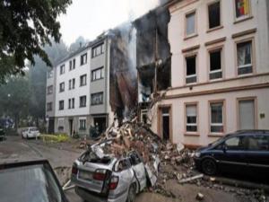 Almanya'da patlama: Çok sayıda yaralı var