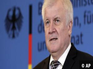 Almanya İçişleri Bakanı Horst Seehofer, 19 Ocak'ta partisi CSU'nun liderliğini bırakacağını açıkladı.