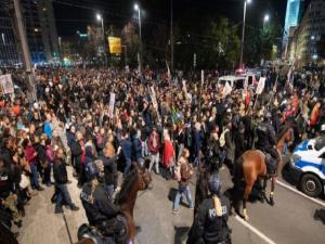 Almanya yine tam kapanıyor Corona karşıtlarının lideri yoğun bakımda