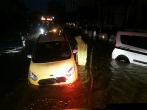 BALIKESİR'DE ŞİDDETLİ YAĞIŞ AFETE DÖNÜŞTÜ