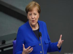 Başbakan Merkel'den basın özgürlüğü vurgusu