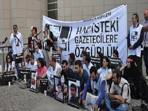 Gazetecileri Koruma Komitesi 2014 basın raporu: Türkiye dünyada en kötü 10 ülke arasında