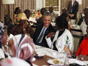 ABD Başkanı Obama Kenya'da akrabalarıyla buluştu 