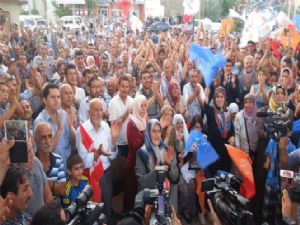 Davutoğlu'nun memleketinde büyük sevinç