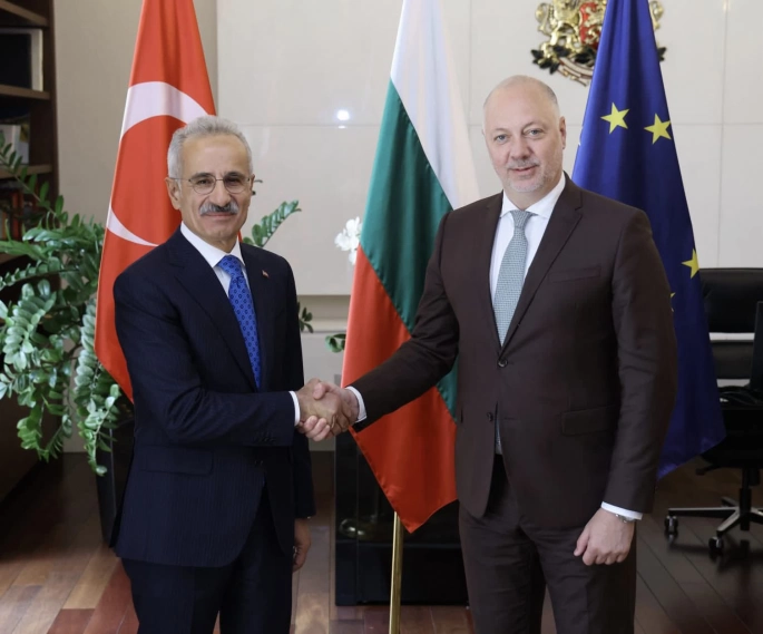 Ulaştırma Bakanı Abdulkadir Uraloğlu, Bulgaristan Başbakanı Rosen Jeliazkov ile Görüştü!